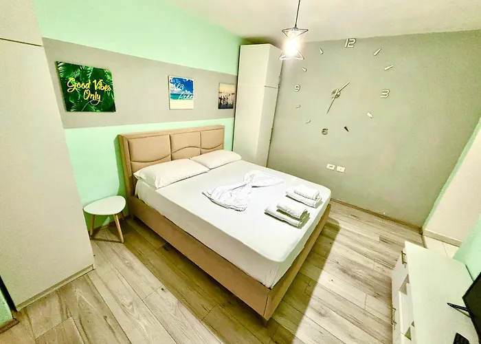 Chic Downtown Apartmán